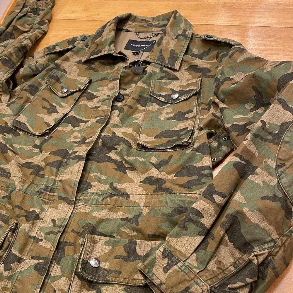 Banana Republic Men’s Army Camo 4 Pocket Jacket Medium Button Down Military Coat